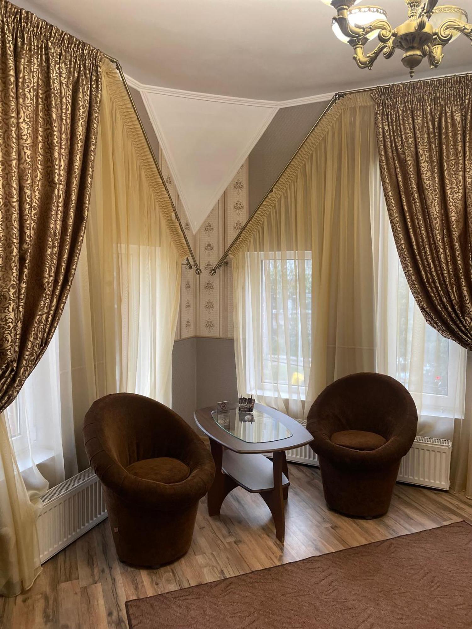 Best House Lutsk Ngoại thất bức ảnh